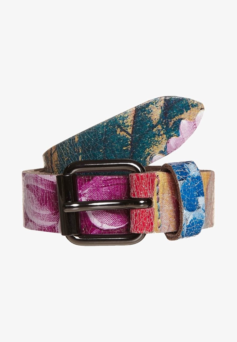 Ceinture en cuir colorée avec une boucle métallique noire, présentant un motif floral multicolore et une boucle de ceinture bleue.