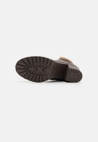 Anna Field Wide Fit Gležnjače s platformom - taupe