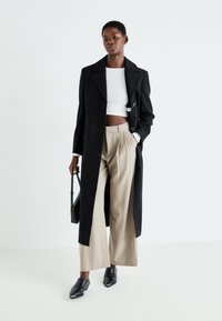 GAP TROUSER - Hlače - medium cool brown