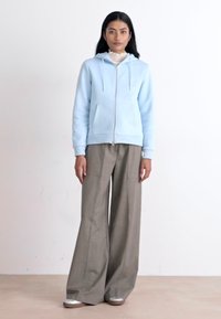 GANT TONAL SHIELD ZIP HOODIE - Mikina so zipsom - calming blue