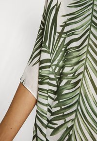 ONLY ONLLUNA LIFE PALM BEACH CARDIGAN - Acessório de praia - cloud dancer