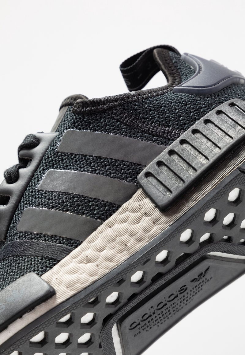 adidas Originals Trainers - black - (Pre-owned) - Zalando