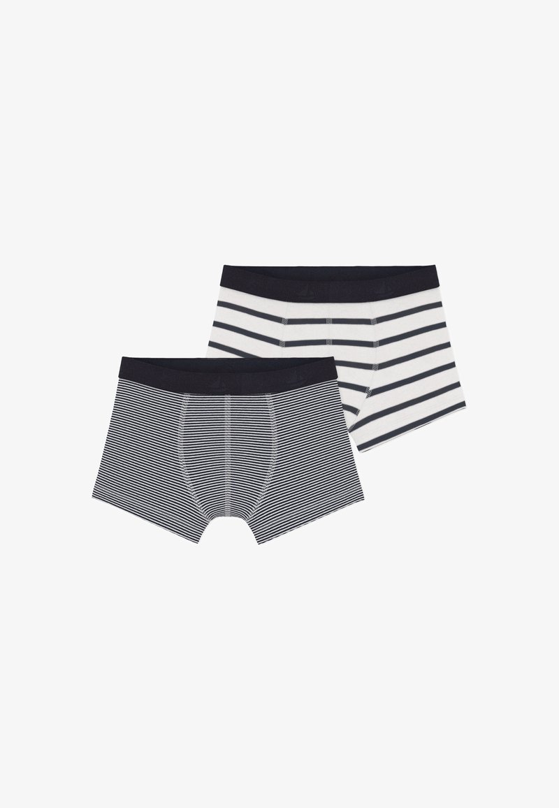 Două perechi de boxeri pentru bărbați cu benzi de talie negre; una cu dungi subțiri alb-negru, cealaltă cu dungi orizontale alb-negru late.