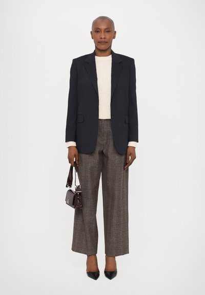 Theory Sacou - concord