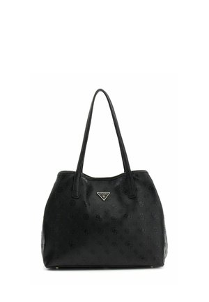 Schwarze Guess-Handtasche mit eingeprägten Logos, doppelten langen Griffen und einer kleinen dreieckigen Metalllogo-Plakette vorne in der Mitte.