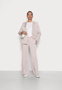 Samsøe Samsøe COLLOT TROUSERS - Calças - bark