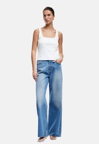 Koton SQUARE NECK  - Toppi - white
