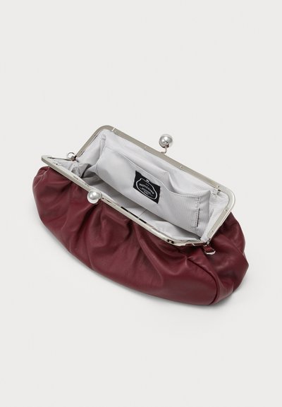 WEEKEND MaxMara MARCHE - Clutch - rubino