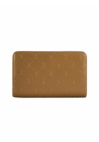 Skórzany portfel w kolorze tan z wzorem diamentowej pikówki, subtelnymi detalami przeszycia i gładką teksturą. Prostokątny kształt, bez widocznych elementów metalowych.