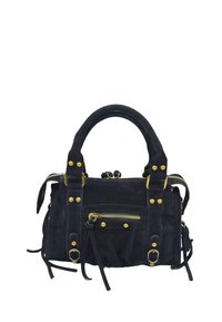 Sac à main en daim noir avec accessoires en or, poignée supérieure, sangles latérales réglables, poche zippée à l'avant et finition texturée.