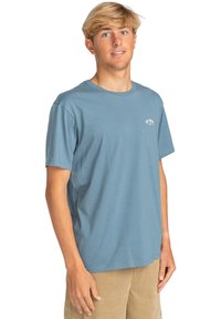 Billabong ARCH CREW SS - T-shirts basic - vgo