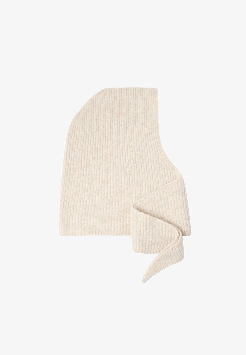 Beige ribbet strikhue med buet top og forlænget bånd, lavet af blødt stof, med subtil tekstur og flydende form.