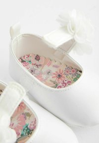 Next MARY JANE REGULAR FIT - Obuv pre bábätká - white