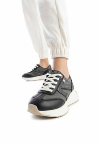XTI Zapatillas - plumb