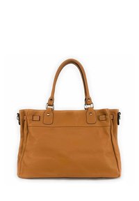 Sac fourre-tout en cuir tan avec deux poignées supérieures, surface texturée, accents en métal argenté, et un compartiment zippé d'un côté.