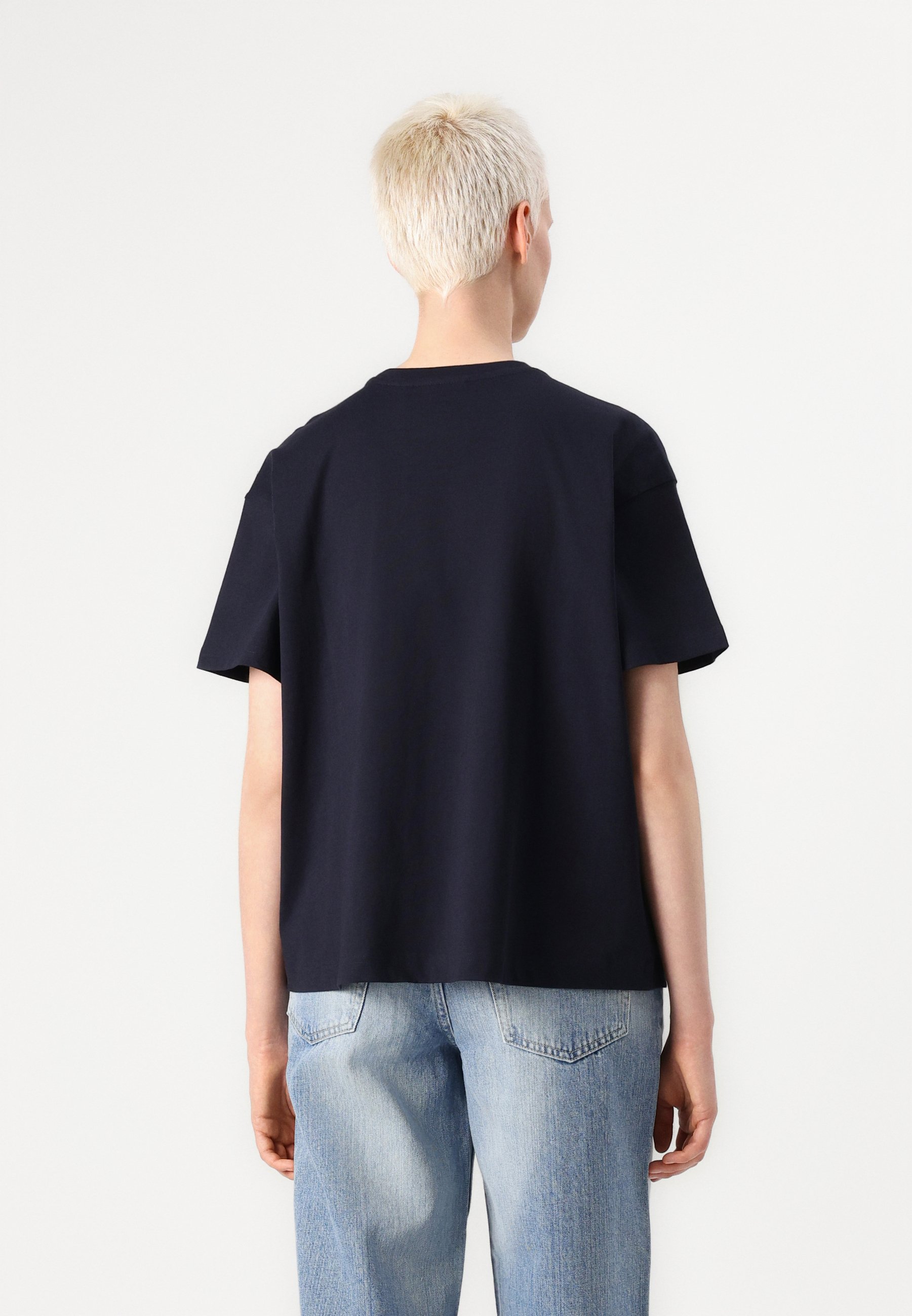 売れ筋商品|||ウィークデイ Tシャツ レディース トップス DANYA BOXY - Basic T-shirt - dark blue Weekday DANYA BOXY - T-shirt basique - dark blue/bleu marine