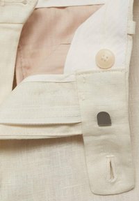 Mango AMALFIC - Tygbyxor - off-white