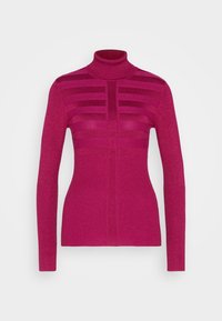 Pull en col roulé fuchsia au design ajusté, avec un corps côtelé et des rayures horizontales sur la poitrine pour un contraste de texture.