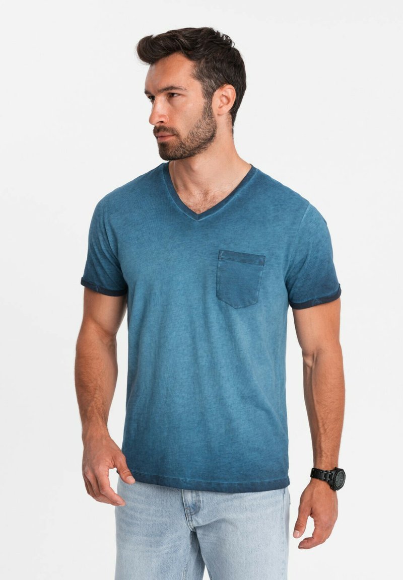 Ombre V-NECK WITH POCKET  - Jednoduché tričko - navy blue