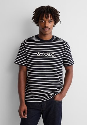 GAP, GAP X A.P.C. LOGO STRIPE T-SHIRT - Тениска с щампа - blue/white stripe