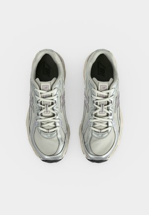 New Balance 740 Sea Salt Truffle Salt — foto 5