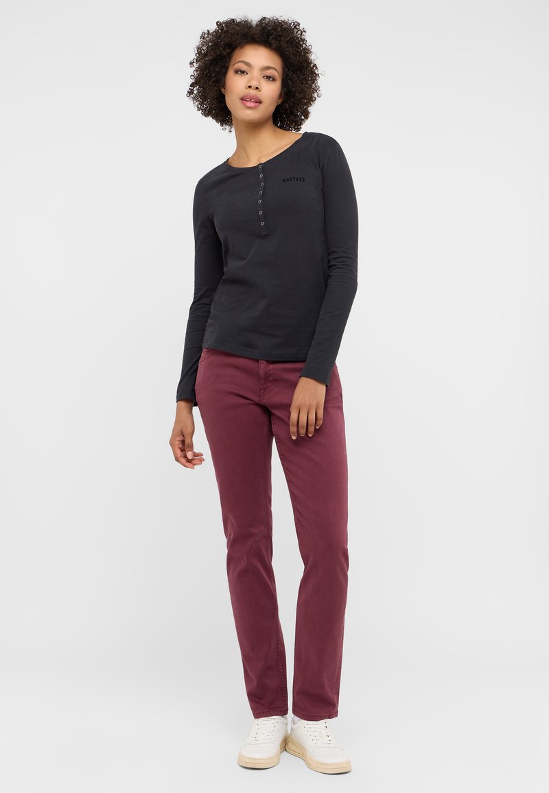 mustang Slim fit jeans donkerrood