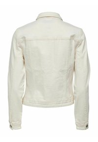 Chaqueta de denim blanca con mangas largas, cuello y botones en los puños. Cuenta con un diseño estructurado y detalles mínimos de costura.