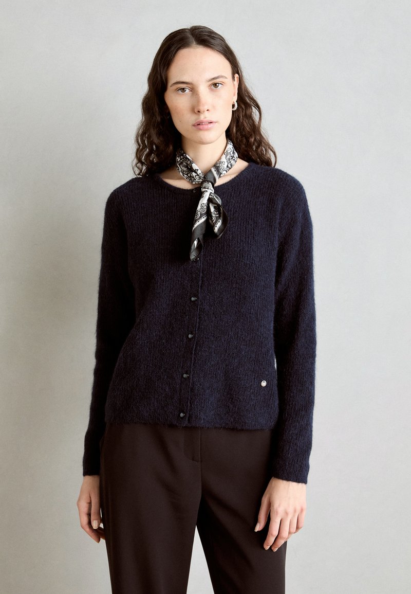 Mos Mosh CARDIGAN - Kardiganas - salute navy
