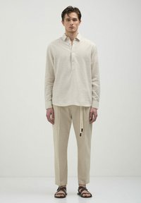 Calliope Chemise - beige