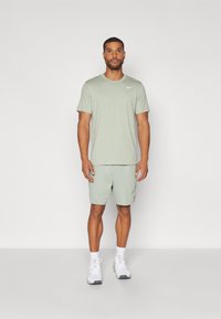 Nike Performance TOTALITY - Sportiniai šortai - jade horizon/black