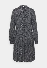 Czarna sukienka z długim rękawem, z białym wzorem liści, wysoka szyja, szew w talii i marszczona spódnica. Wykonana z lekkiego materiału.