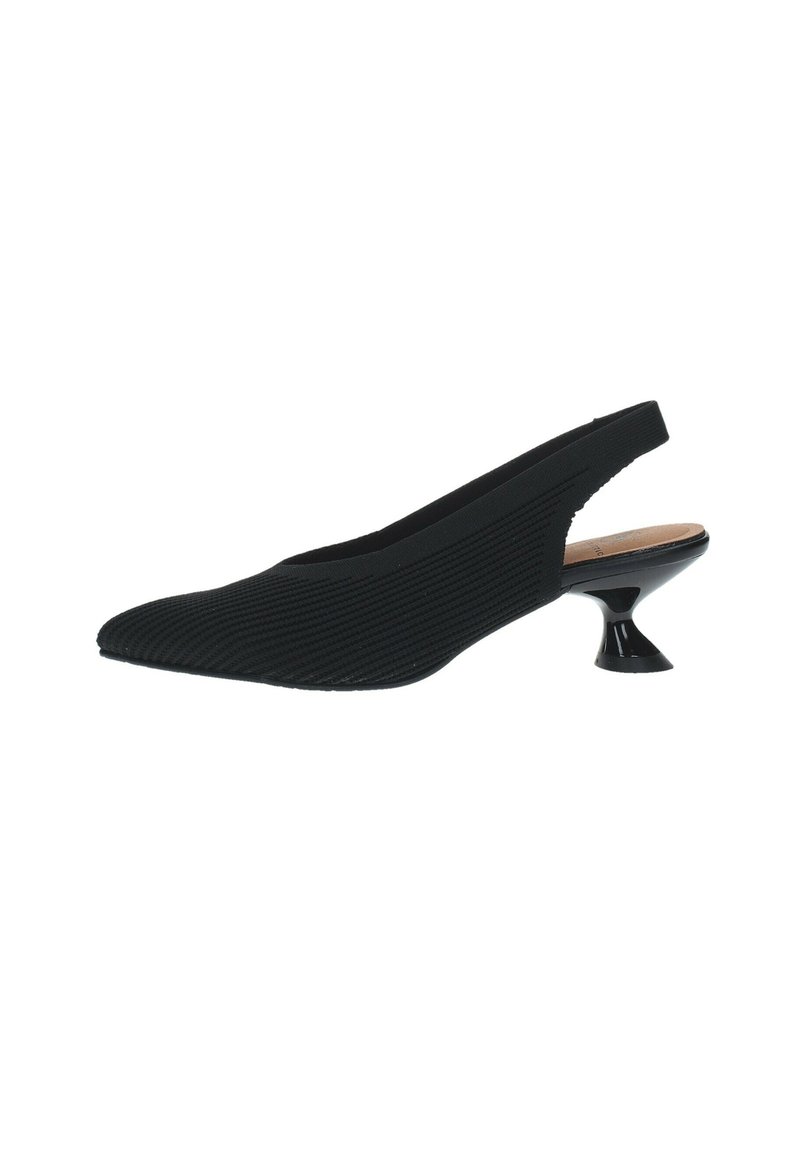 Scarpa slingback nera realizzata in tessuto testurizzato, con punta a forma appuntita e un tacco nero a campana unico.