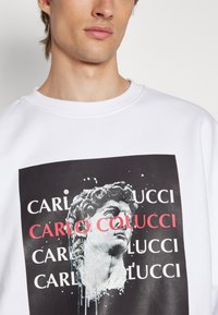 Carlo Colucci Sweatshirt - white