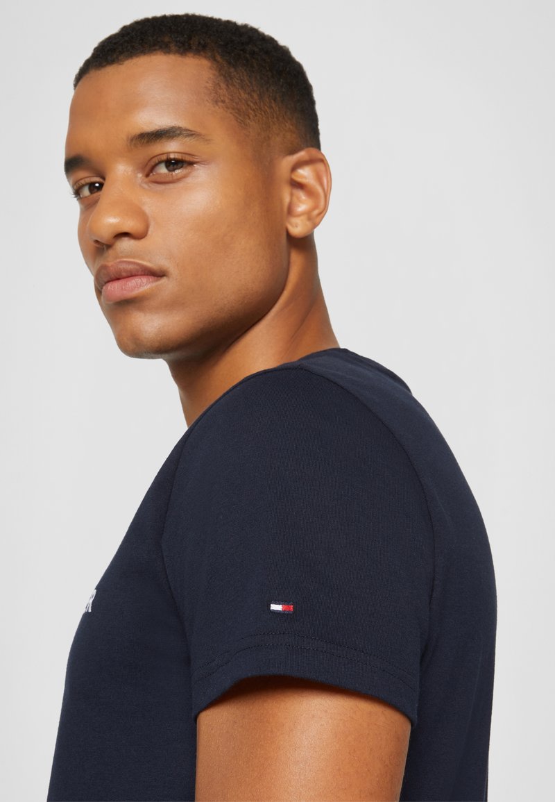 Hilfiger LOGO TEE - Camiseta estampada - - Zalando.es