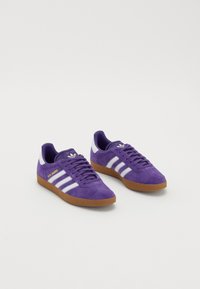 Selecionado, unity purple/footwear white/magic lilac
