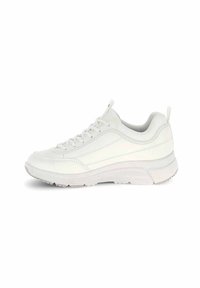 Scarpa da ginnastica bianca con tomaia in pelle testurizzata, punta rotonda e suola spessa in gomma. Presenta un design con lacci e una linguetta posteriore per facilitare la calzata.