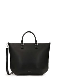 Čierna kožená tote taška s dvoma hornými uchami, odnímateľným ramenným popruhom a striebornými doplnkami; minimalistický dizajn s hladkou textúrou.
