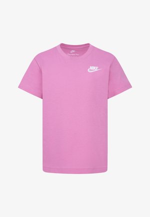 Rožinė medvilninė marškinė su trumpomis rankovėmis, apvaliu kaklu ir baltu Nike logotipu, atspausdintu kairiajame krūtinės pusėje. Paprastas dizainas su lygiu paviršiumi.