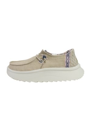 Scarpa beige slip-on con upper in lino testurizzato, motivo colorato all'interno e suola in gomma bianca con battistrada a onda per una buona aderenza.