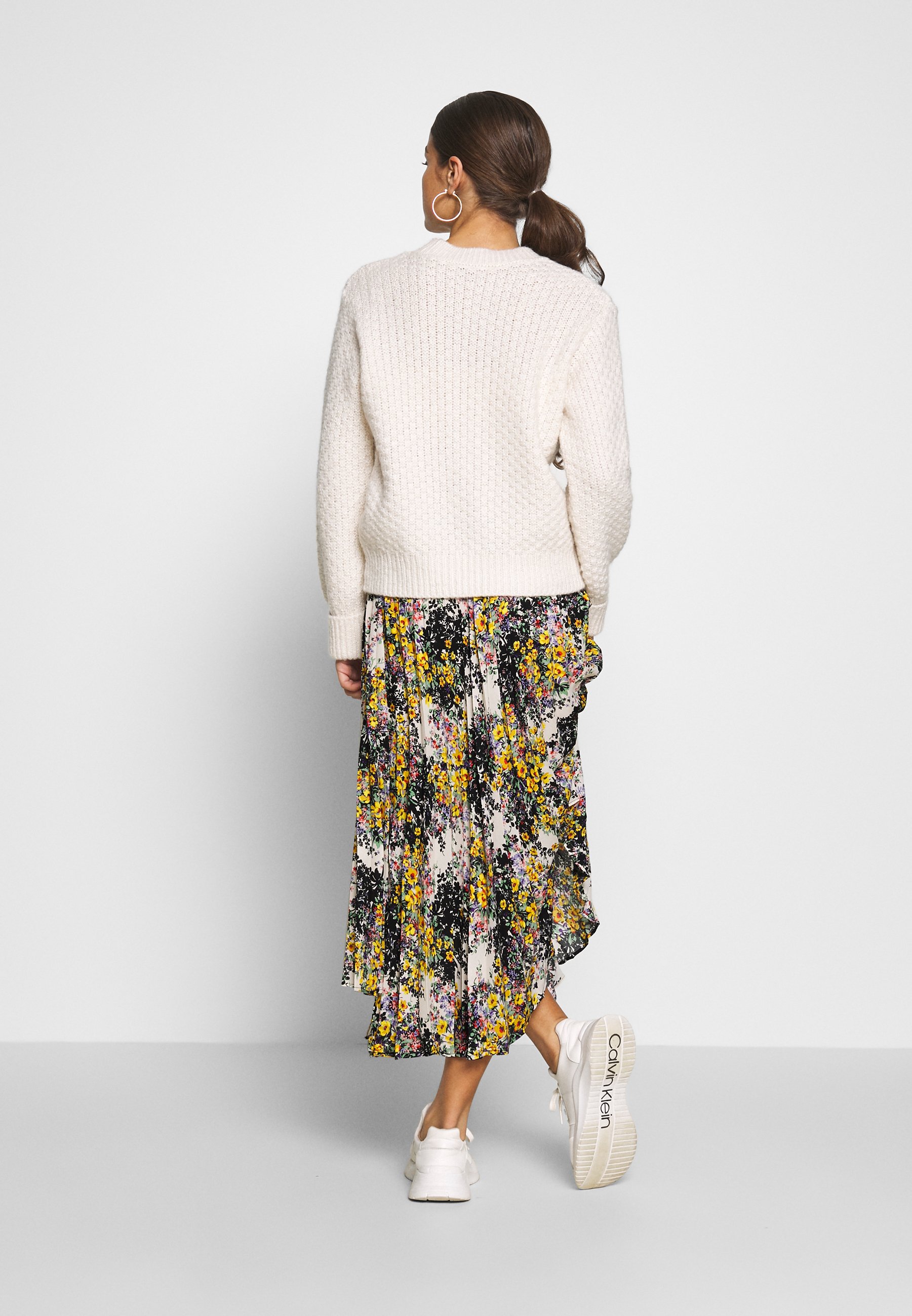 pleated maxi skirt topshop