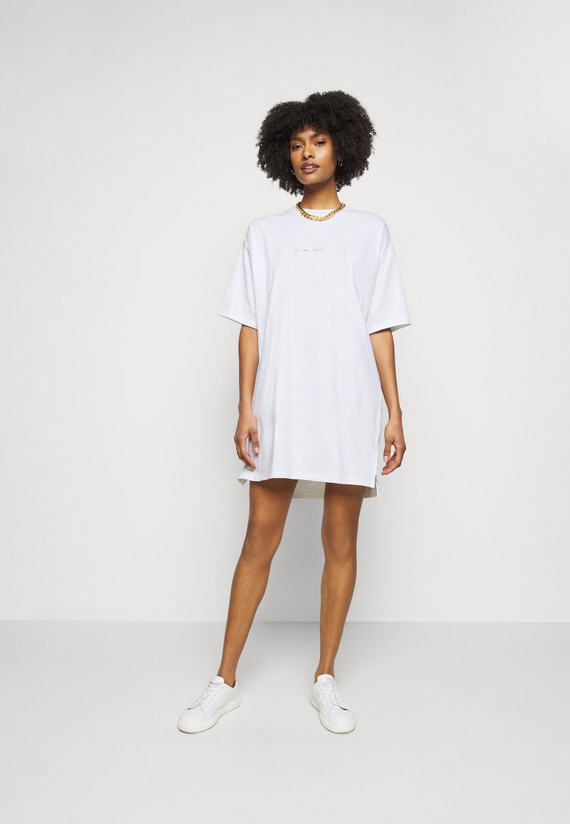 Damen Bekleidung | Maison Labiche TEE DRESS OVERDRESSED Jerseykleid white/weiß - OS49225 Damen Bekleidung | Maison Labiche TEE DRESS OVERDRESSED Jerseykleid white/weiß - OS49225