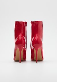 Even&Odd Botins de salto alto - red