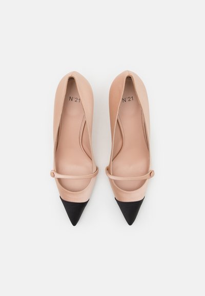 N°21 Classic heels - beige