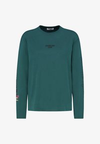 Unselected, dark green