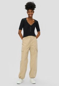 QS MIT STRUKTUR - T-shirt basic - schwarz