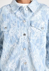 Cras SOUTH JACKET - Veste en jean - delicate bleach