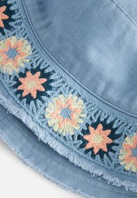 Next REGULAR FIT - Klobúk - denim crochet trim
