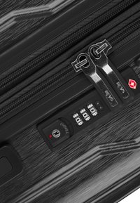 Heys XTRAK 4 ROLLEN TROLLEY L 76 CM MIT DEHNFALTE - Trolley - black