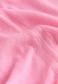 Unselected, pink