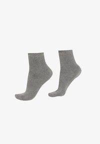 Vald, Grey